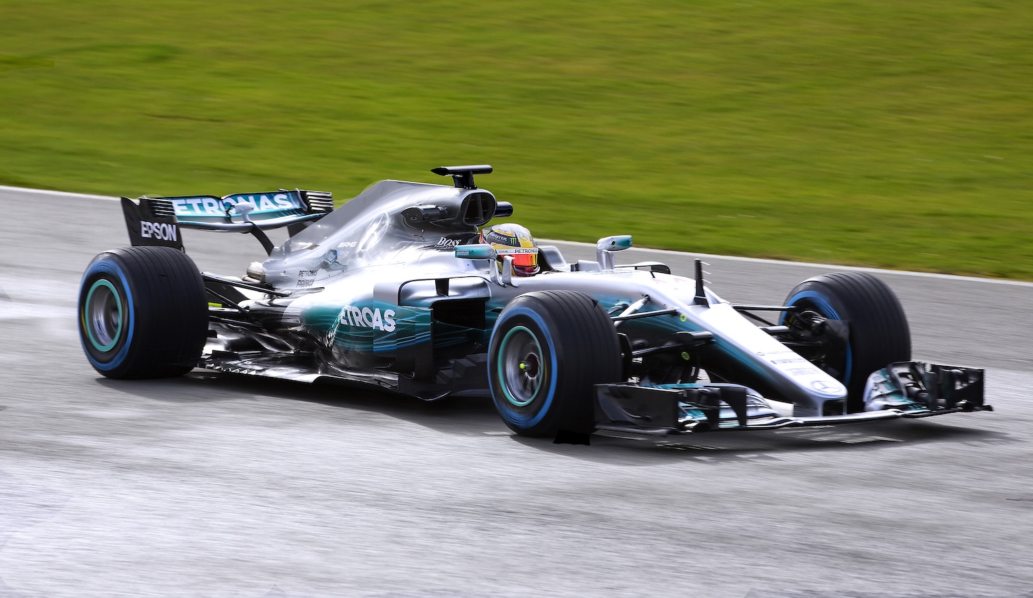 W08 EQ Power+